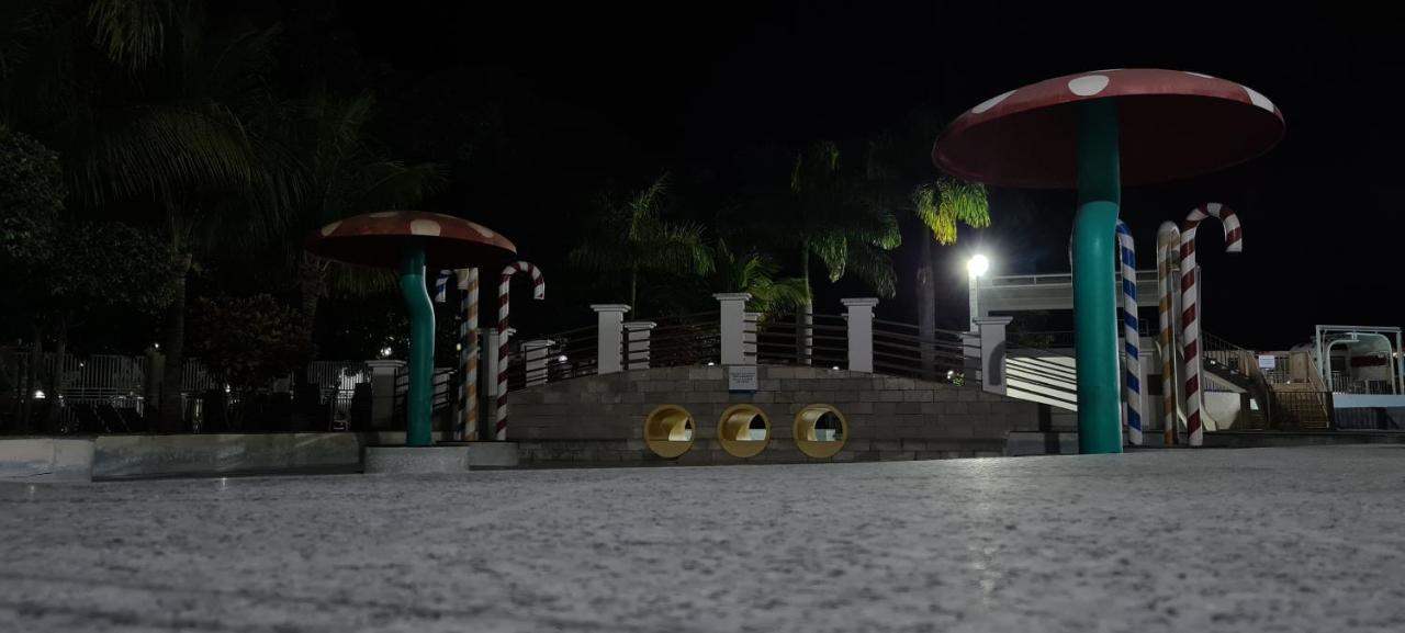 Thermas Lacqua Diroma Com Piscina De Ondas Gratis 24Horas كلدس نوفاس المظهر الخارجي الصورة